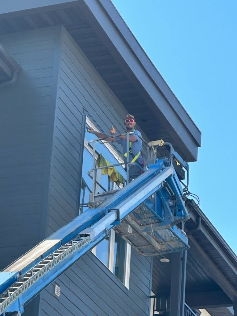 Commercial Window Cleaning Boom Lift